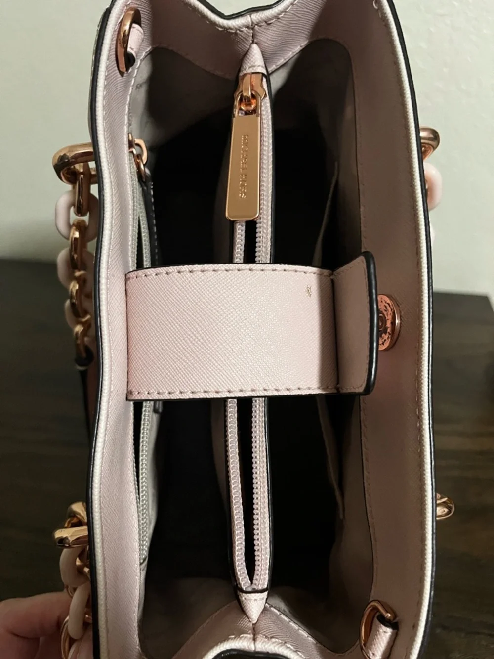 Michael Kors Rose Gold Pre Loved Women’s Tote No Shoulder Strap - Picture 2 of 3